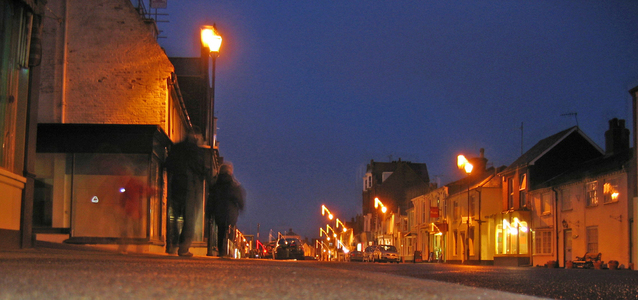 town-at-night-1447556-638x299.jpg