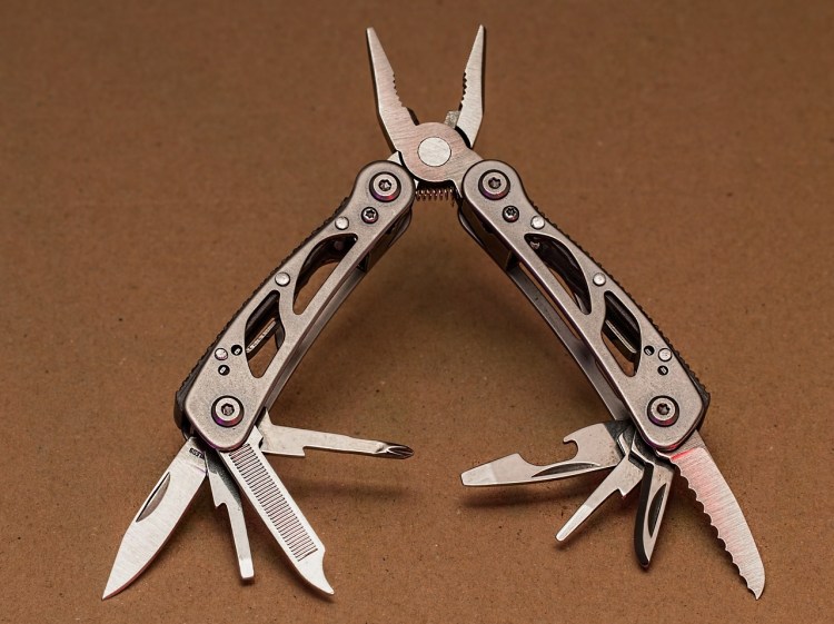 multi-tool-608013_1280.jpg